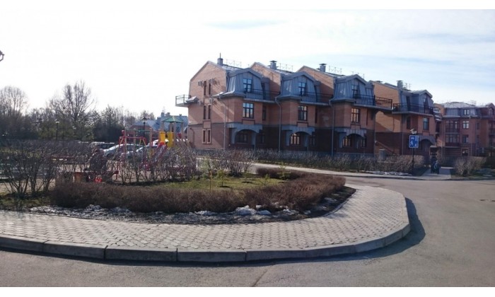 Санкт-Петербург Павловск Луначарского 18И